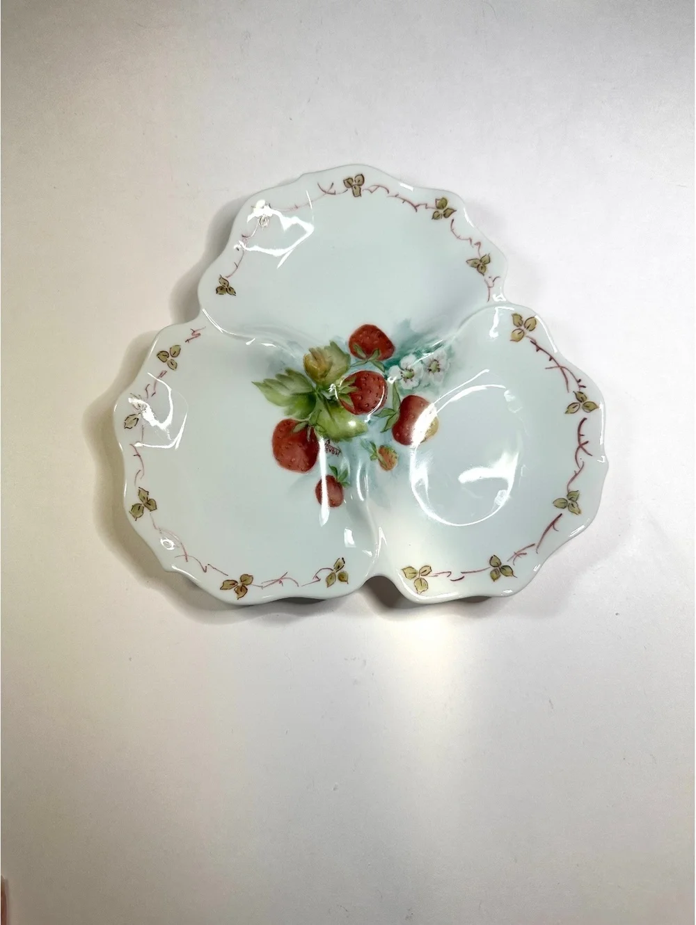 Hand Painted Strawberry Divided Plate Serving Dish Scalloped Edge Summer